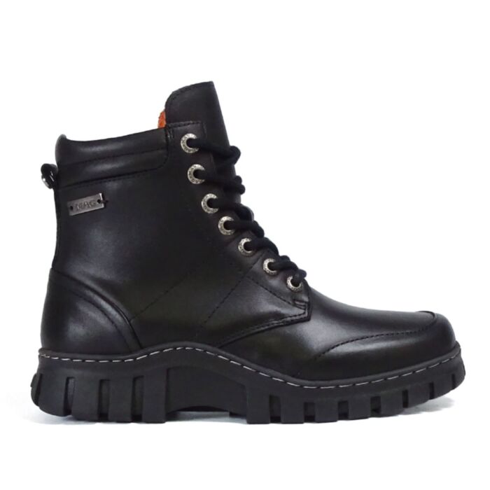 Megamok schoenen shop